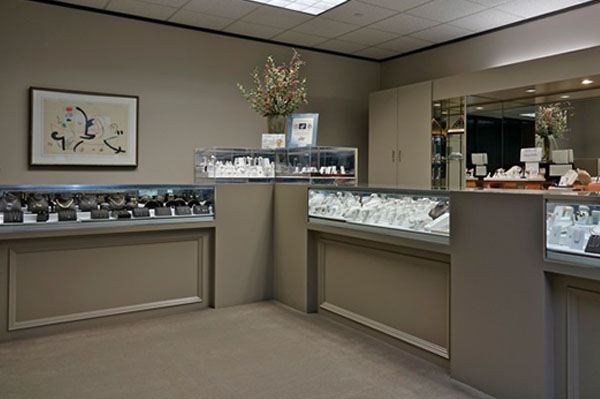 store Roberts Fine Jewelry store